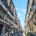 New Deco With Elevator Near Galleries Lafayette N9-4