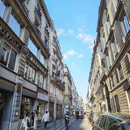 New Deco With Elevator Near Galleries Lafayette N9-4